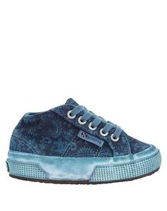 Низкие кеды и кроссовки Superga