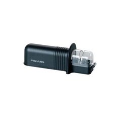 Механическая точилка FISKARS Essential Roll-Sharp черный