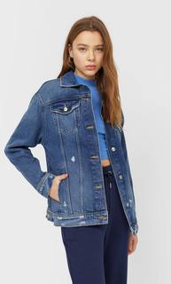 Stradivarius Джинсовая Куртка Объемного Кроя С Разрывами Женская Коллекция Средний Деним S