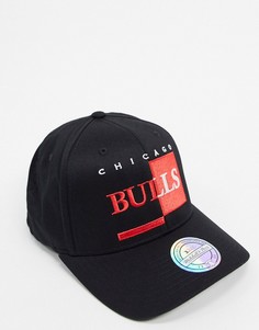 Черная кепка с логотипом команды "Chicago Bulls" Mitchell & Ness NBA 110-Черный