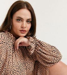 Свободное бежевое платье мини с оборками на вороте в черный горошек ASOS DESIGN Curve-Коричневый