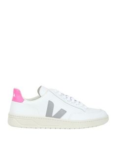 Низкие кеды и кроссовки Veja