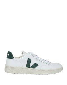 Низкие кеды и кроссовки Veja