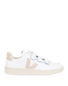 Низкие кеды и кроссовки Veja