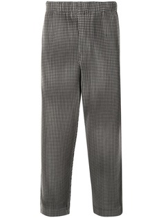 Homme Plissé Issey Miyake укороченные плиссированные брюки