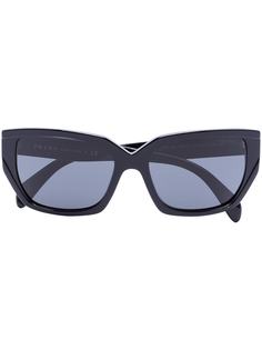 Prada Eyewear солнцезащитные очки в оправе кошачий глаз с затемненными линзами