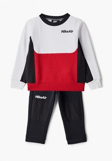 Костюм спортивный Nike