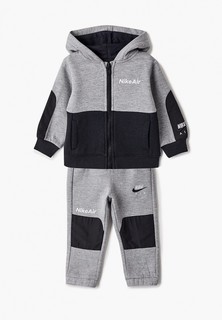 Костюм спортивный Nike