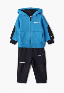 Костюм спортивный Nike