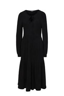 Черное трикотажное платье с расклешенной юбкой Noisy May