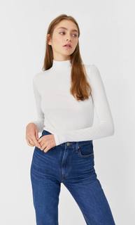 Stradivarius Футболка С Высоким Воротником И Длинными Рукавами Женская Коллекция Цвет Небеленого Полотна Xl
