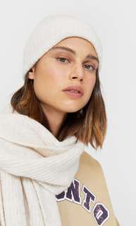 Stradivarius Комплект Из Шапки И Шарфа Женская Коллекция Цвет Небеленого Полотна 103