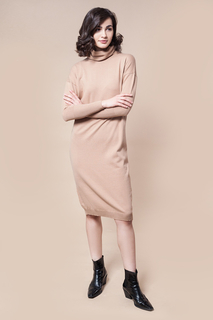 Платье-водолазка женское Vilatte D32.063 бежевое 44