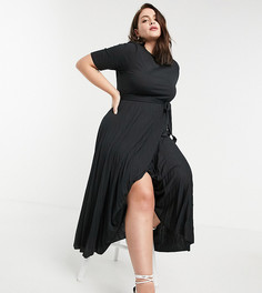 Черное платье миди с поясом и плиссированной юбкой ASOS DESIGN Curve-Черный
