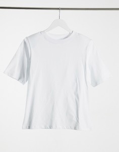 Белая футболка с подплечниками ASOS DESIGN-Белый