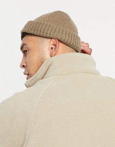 Коричневая мини шапка-бини с узором «в елочку» ASOS DESIGN-Коричневый