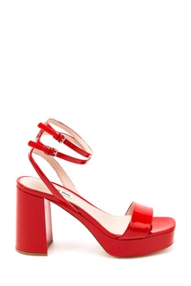 Красные босоножки из лакированной кожи Miu Miu