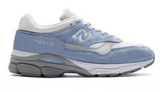 Голубой New Balance