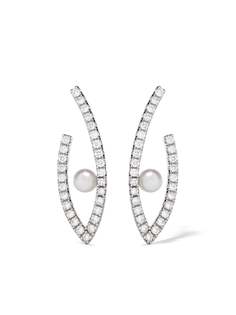 Yoko London серьги Sleek Akoya из белого золота с жемчугом и бриллиантами