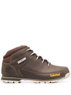 Timberland Chukka boots