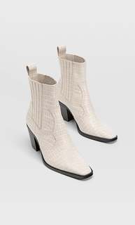 Stradivarius Ботильоны В Стиле Кантри С Тиснением Женская Коллекция Розовато-Бежевый 39