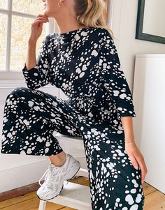 Монохромный трикотажный комбинезон с поясом и звериным принтом ASOS DESIGN-Мульти