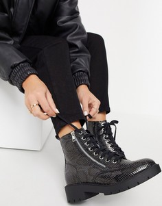 Черные массивные ботинки на шнуровке из искусственной кожи под змею New Look-Черный