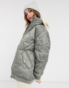 Стеганный oversized-бомбер цвета темный шалфей ASOS DESIGN Hero-Зеленый