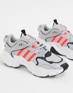 Серо-белые кроссовки для бега с красной отделкой adidas Originals Magmur-Серый