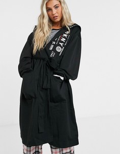 Черный короткий халат с запахом DKNY
