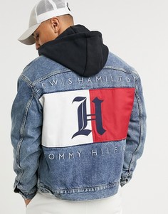Джинсовая куртка в стиле oversized выбеленного цвета индиго с логотипом на спине и капюшоном Tommy Hilfiger x Lewis Hamilton-Синий