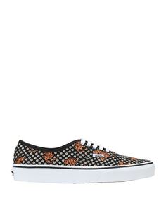 Низкие кеды и кроссовки Vans
