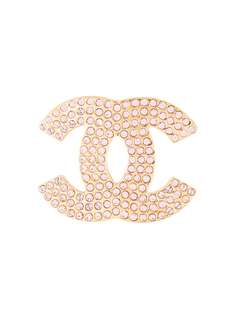 Chanel Pre-Owned брошь 2002-го года со стразами