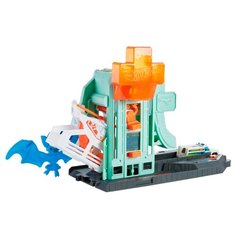 Трек Hot Wheels City Bat Blitz Hospital Attack GJK90