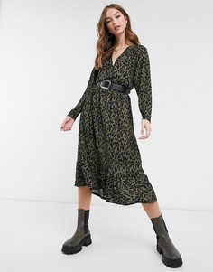 Свободное платье миди цвета хаки со звериным принтом ASOS DESIGN-Зеленый