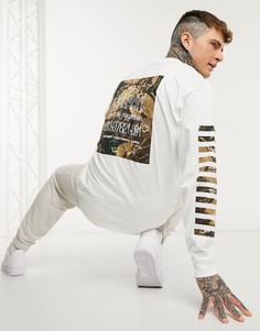 Белый лонгслив с принтом в стиле милитари Carhartt WIP