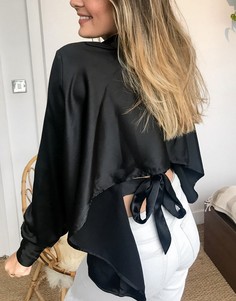 Атласная рубашка черного цвета с длинными рукавами и вырезом на спине ASOS DESIGN-Черный