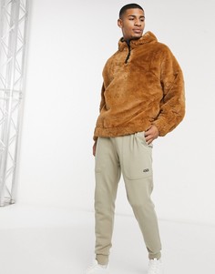 Oversized-худи коричневого цвета из искусственного меха с высоким воротником и окантовкой ASOS DESIGN-Коричневый
