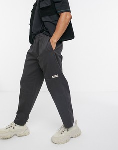 Черные брюки Santa Cruz эксклюзивно на ASOS-Черный