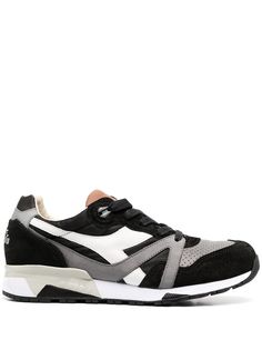 Diadora кроссовки со вставками