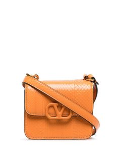 Valentino Garavani мини-сумка с тисненым логотипом VLogo