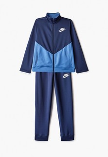 Костюм спортивный Nike