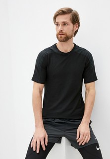 Футболка спортивная Nike