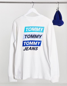 Белый лонгслив с изображением гор на спине Tommy Jeans