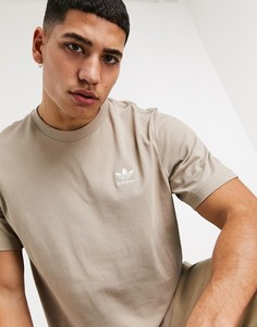 Бежевая футболка adidas Originals Essentials-Зеленый