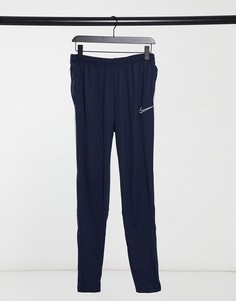 Темно-синие суженные книзу джоггеры Nike Football-Красный