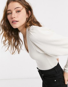 Кремовый джемпер с объемными рукавами ASOS DESIGN