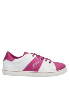 Низкие кеды и кроссовки Guess
