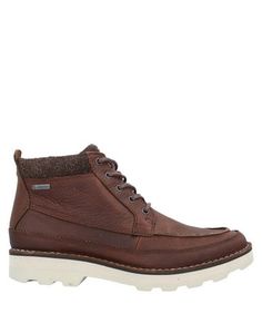 Полусапоги и высокие ботинки Clarks