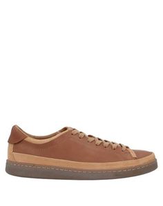 Низкие кеды и кроссовки Clarks